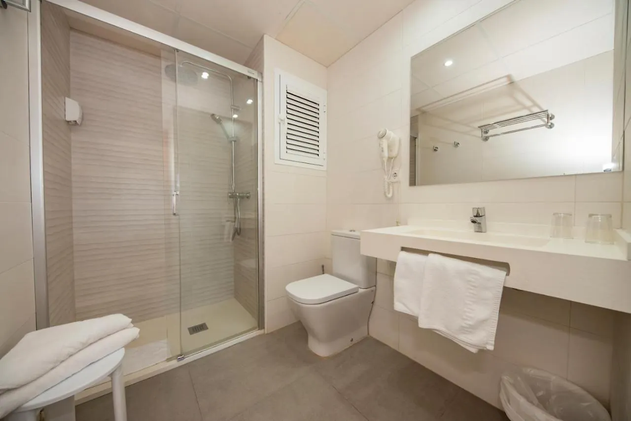 Hostal Y Apartamentos Santa Eulalia Santa Eularia des Riu Affittacamere