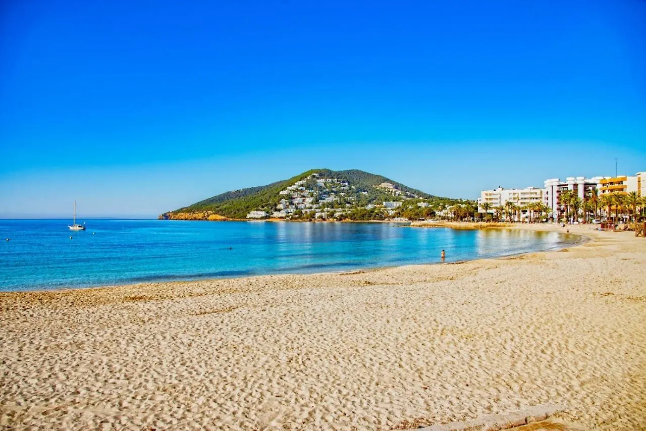 Hostal Y Apartamentos Santa Eulalia Santa Eularia des Riu Spagna