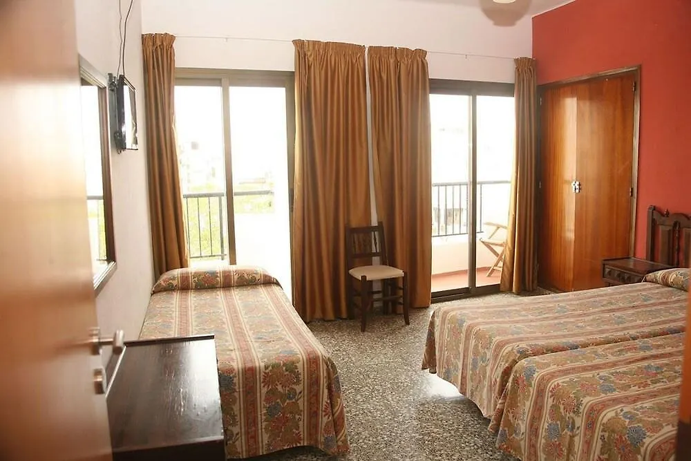 Hostal Y Apartamentos Santa Eulalia Santa Eularia des Riu